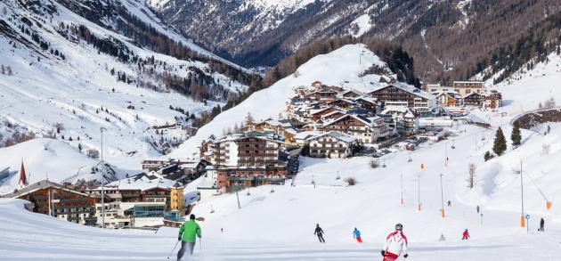 Австрия в январе - это царство льда и горных лыж!