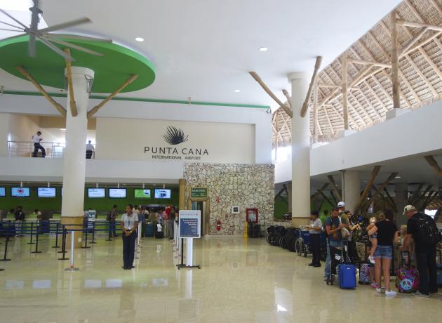 Аэропорт в Пунта-Кане занимает 3-е место по объему перевоза пассажиров во всем Карибском бассейне