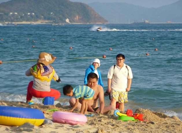 Неплохой для отдыха с детьми курорт Дадунхай, но некоторые считают что слишком шумный (Фото © Jacques Beaulieu / flickr.com)