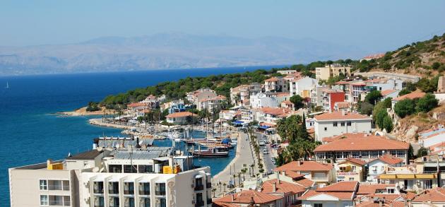 Измир - два в одном: деловой центр и популярный курорт на Эгейском море