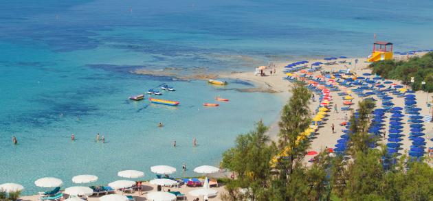В июне на Кипр окончательно приходит лето, а море прогревается до очень комфортных значений