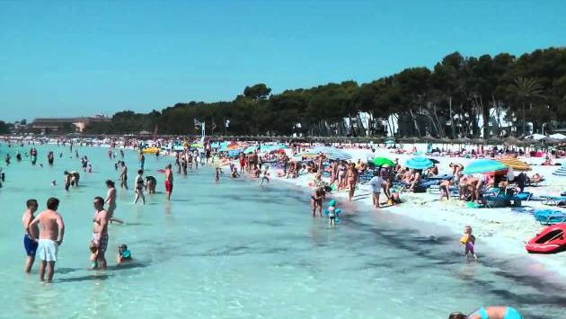 Июль, Майорка: Alcudia beach, Majorca July 2010