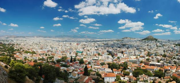 Афины с невероятно красивым акрополем привлекательны для туристов круглый год