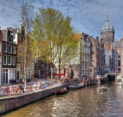 Наилучшее время для весеннего путешествия в Амстердам - это апрель и май