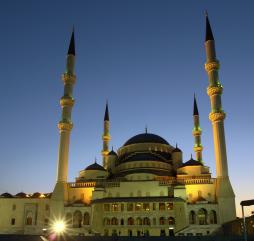 Анкара - весьма интересный город, осматривать который лучше всего вне высокого туристического сезона