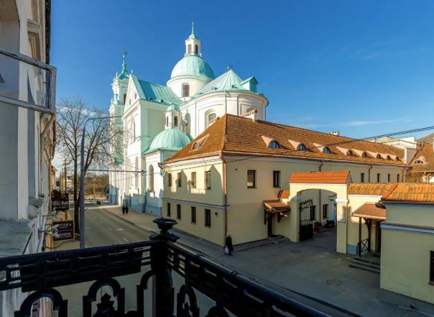 Вид из окна уютной студии в Гродно