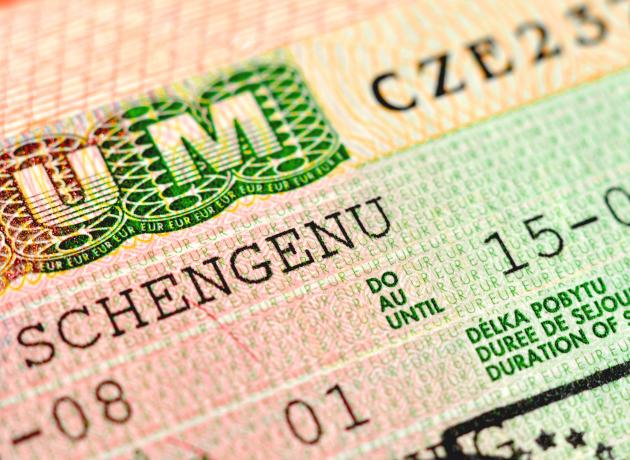 Для россиян при посещении Чехии потребуется шенгенская виза