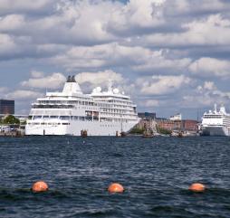 В тёплое время года в Данию можно попасть по морю из некоторых стран Европы