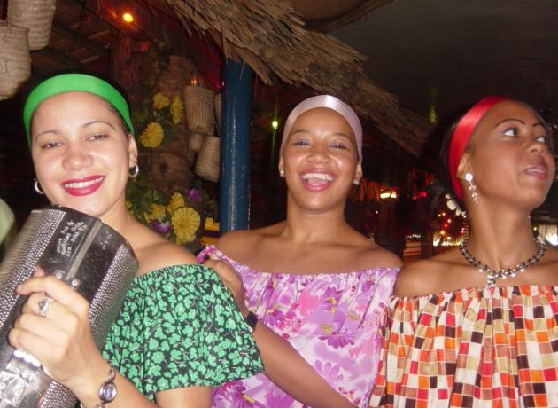 Обаятельные доминиканки-танцовщицы..   (Фото © Wesley Fryer  / flickr.com)