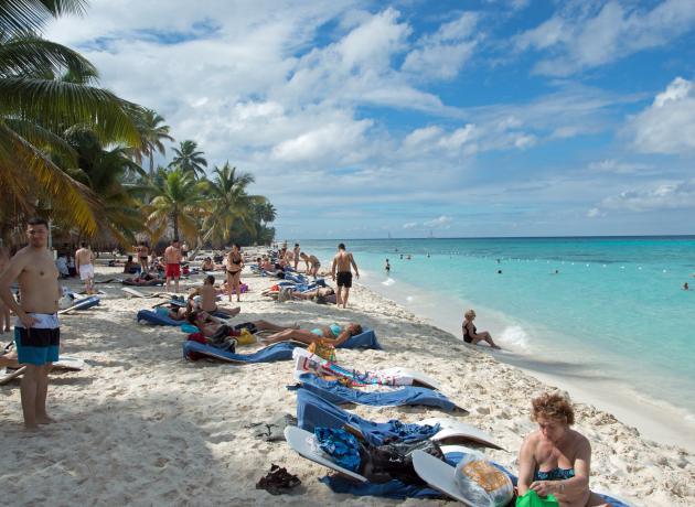 На острове Саоне, что на Карибском море, вы найдете шикарные пляжи с лазурной водой