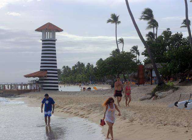 Чистые пляжи и лазурное море привлекают туристов в местные отели. На фото отель Iberostar (Фото © Kenny MitchellFollow / flickr.com)
