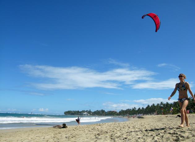 Девушки, отдыхающие в Доминикане - не редкость (Пляж Кабарете) / Фото kegger flickr.com