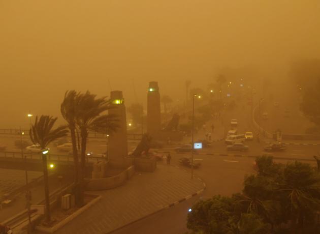Песчаная буря в Египте – не слишком приятное явление (flickr / fultons)