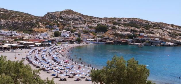 Август в Греции - исключительно курортный месяц, экскурсии в эту пору даются с большим трудом