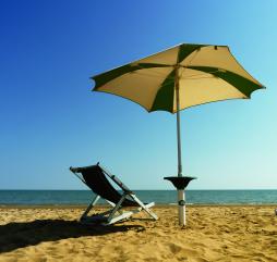В бархатный сезон можно совместить пляжный отдых и знакомство со страной в кофмортных условиях