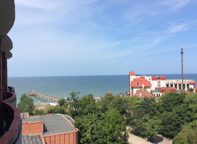 Вид из санатория Чайка в Зеленоградске на Балтийское море