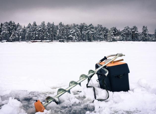 Рыбалка зимой в Карелии (flickr / lumiegor)
