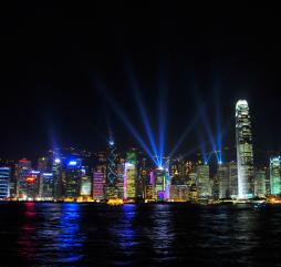 Считается, что октябрь и ноябрь -  самые подходящие месяцы для знакомства с Гонконгом