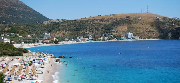 Корфу - остров, богатый во всех смыслах этого слова, особенно на туристов