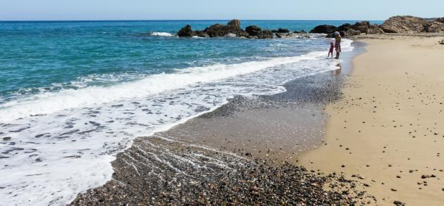 На Коста Браве в октябре бывает тепло и прохладно, но море, прогретое за лето, еще позволяет купаться!