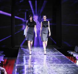 Неделя высокой моды собирает в Милане до сотни тысяч модников и модниц