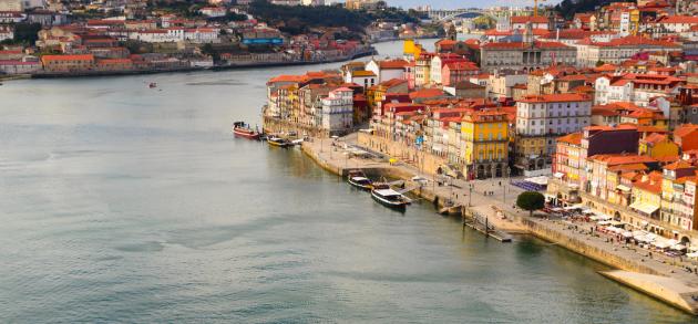 В южных провинциях Португалии в январе очень тепло, дождливые периоды чередуются с солнечными
