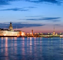 ''Белые ночи'' Санкт-Петербурга - уникальное природное явление, визитная карточка города, на которую посмотреть приезжают сотни тысяч людей