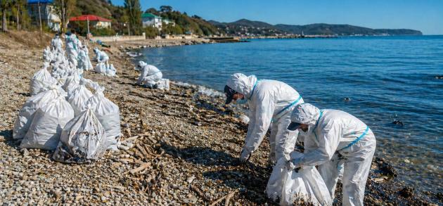 Разлив мазута в Туапсе: что происходит сейчас