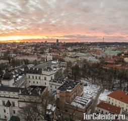 Зимы в Вильнюсе умеренно снежные, сильные заморозки литовской столице не присущи.