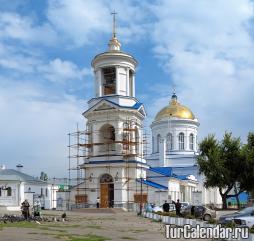 В период религиозных праздников в Воронеж съезжается несметное количество паломников из разных уголков России