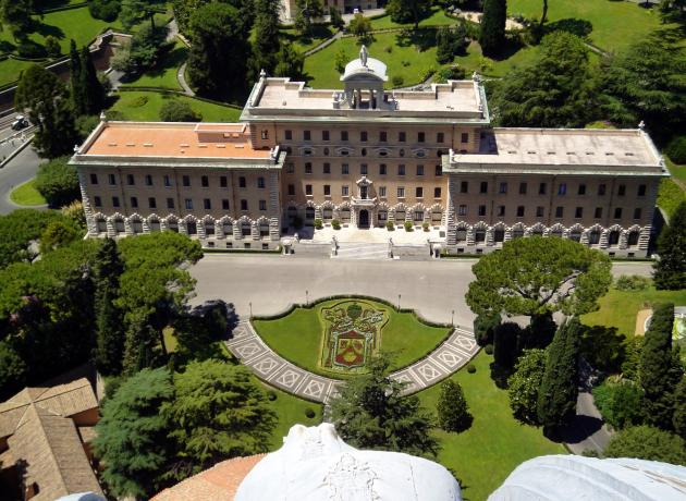Резиденция Римской курии в Ватикане
