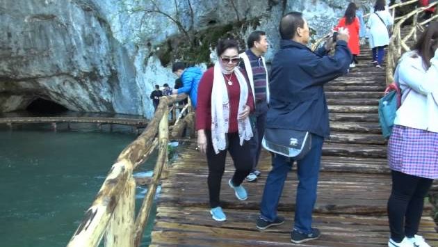 Апрель: Plitvice April 2016