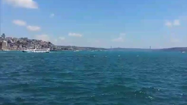 Купаемся на острове Кыналыада в Стамбуле. Июль 2017.