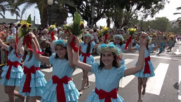 Май в Португалии: We are Happy   Madeira Flower Festival 2014