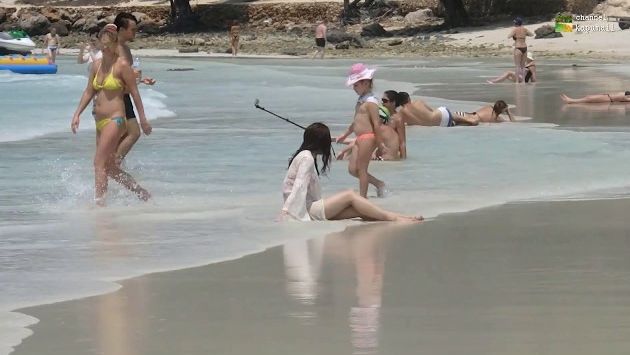 Март, Паттайя: Tien Beach Koh Larn PattayaThailand March 2017