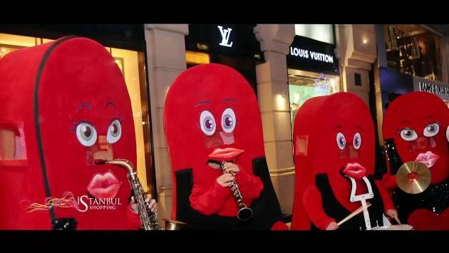 Июнь: Фестиваль шоппинга в Стамбуле 2016