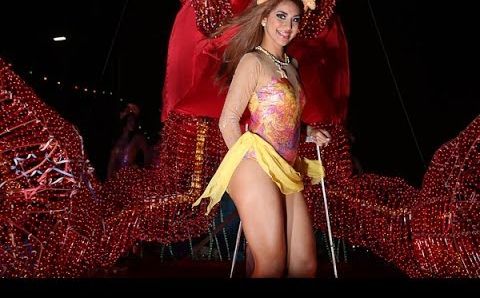 Февраль: Espectacular desfile del carnaval de Mazatlán 2014