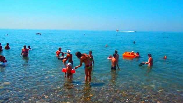 Редкость! Пустынные пляжи в июне, в Лазаревском...