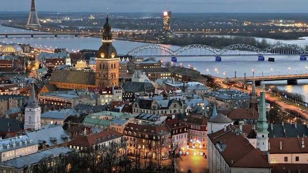 Рига в феврале: Winter in Rīga, Latvia - Unravel Travel TV