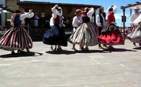 Ноябрь: Wine festival 2008 in chirche, Tenerife.