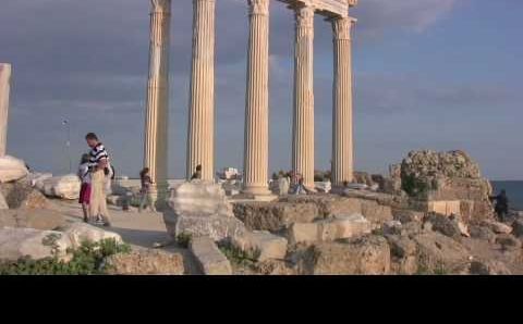 Сиде в апреле: Side, Antalya, Turkey - April 2010