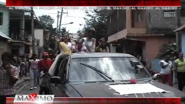 Доминикана, Июнь: Desfile Cierre Fiestas Patronales Sosua.