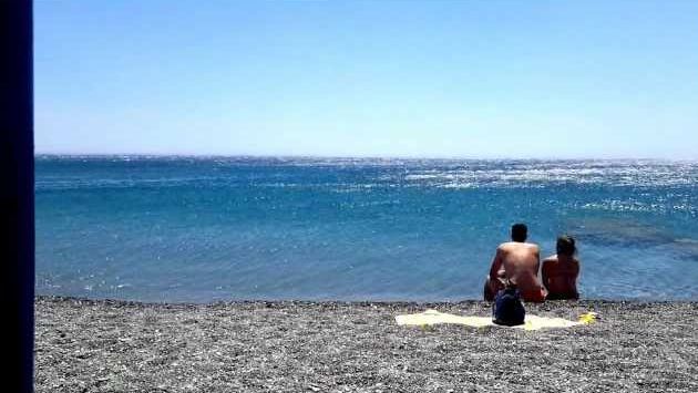 Крит: пляж в Иерапетре, юго-восток Крита, ветра мельтемья...