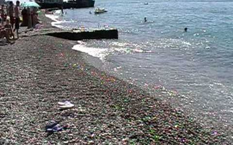 Абхазия, Июль: пляж в Гагре 2010