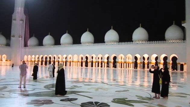 ОАЭ-апрель 2013 Абу Даби. мечеть шейха Заеда