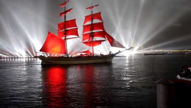 Июнь, Санкт-Петербург: Санкт-петербург (алые паруса)