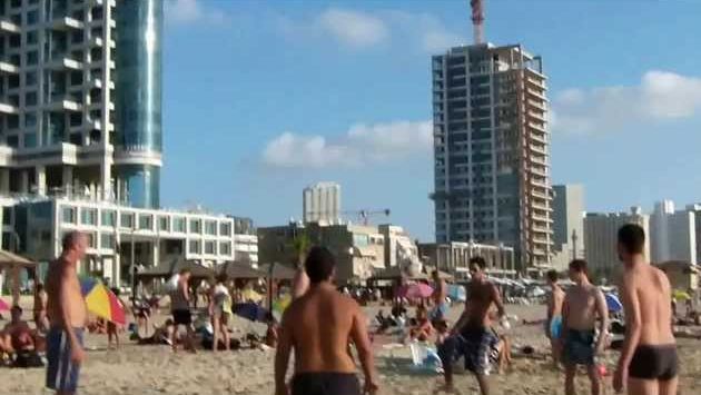 Август: Summer Seashore of Mediterranean, Tel Aviv, Israel on 23 August 2013 (Milap Tours)