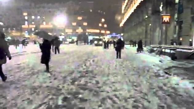 Декабрь, Милан: 21 dicembre 2009-Piazza del Duomo-La neve dopo la festa