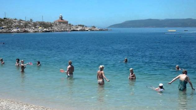 Хорватия: Makarska Beach in June 2011