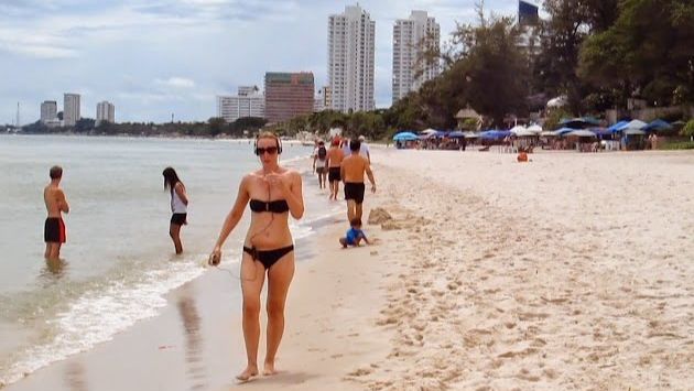 Тайланд: Hua Hin Beach Thailand October 2015